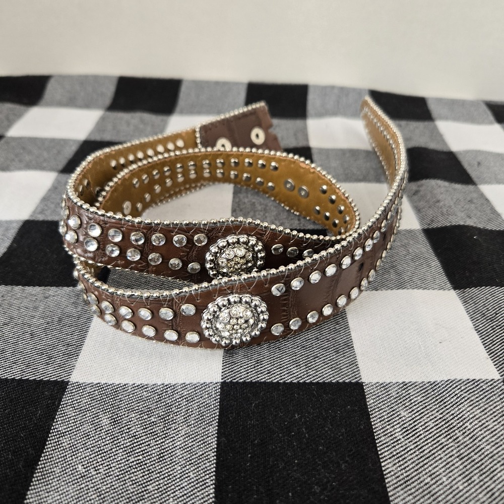 Nocona Rhinestone Studded Leather Belt Scalloped Bead Edge Conchos Fits 26" -30"
